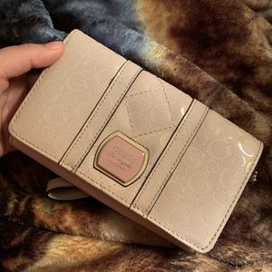 Guess wallet/clutch